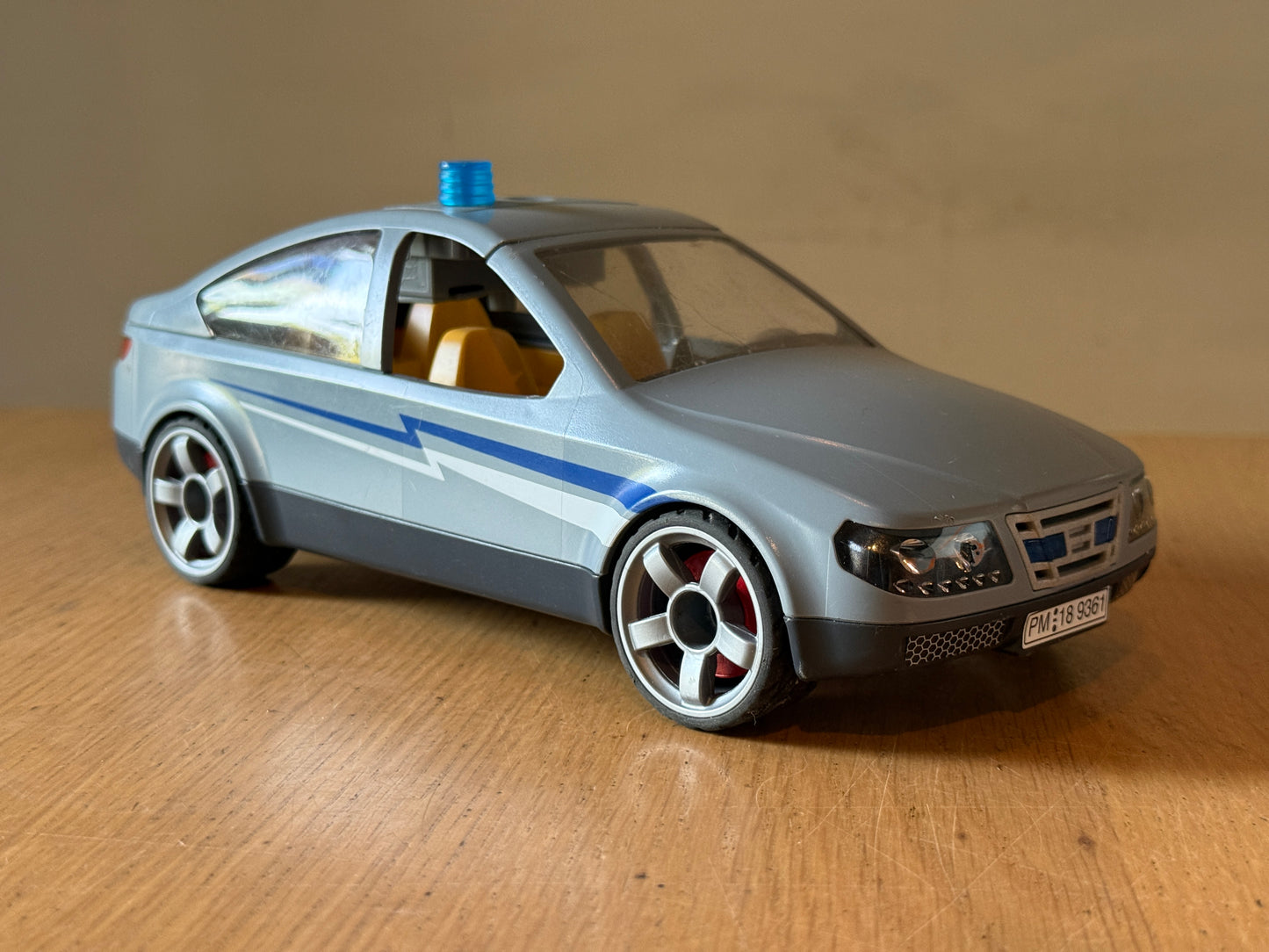 Playmobil 9361 - SWAT Undercover Car. Pre-owned.