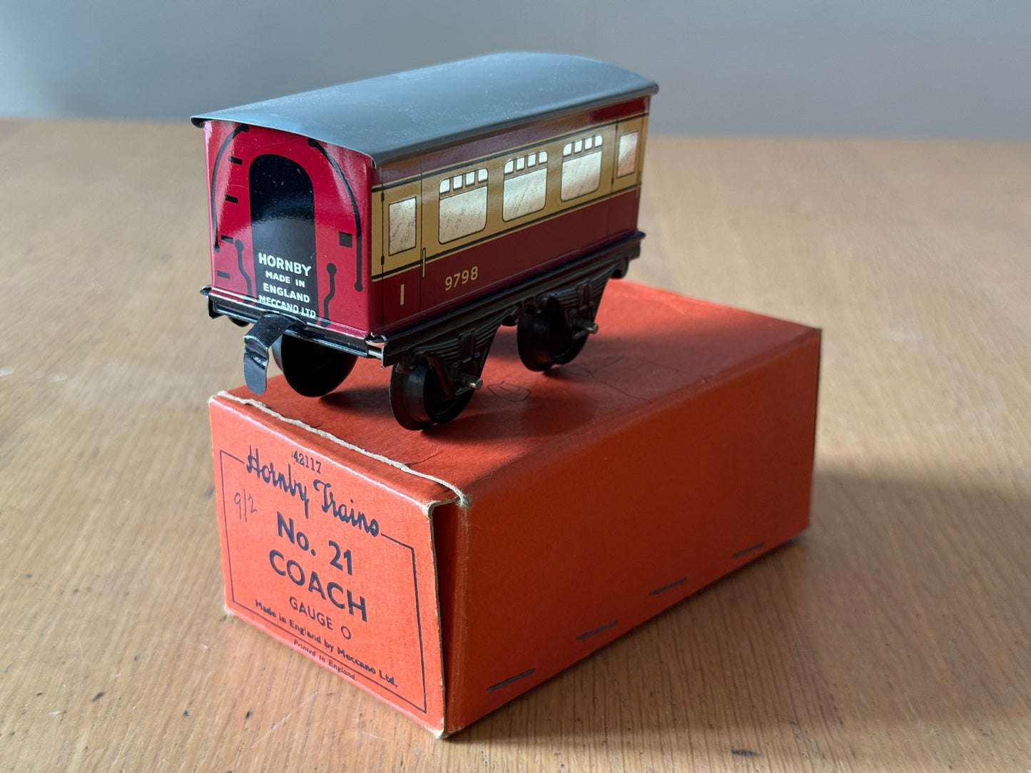 Hornby O Gauge Tinplate Coach - Box has pen marks