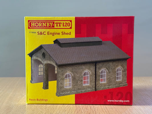 Hornby TT:120 TT9006 S&C Engine Shed. BNIB.