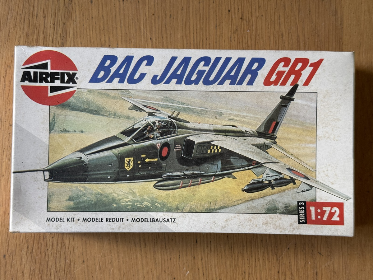 Airfix 1:72 Plastic Model Kit - BAC Jaguar GR1