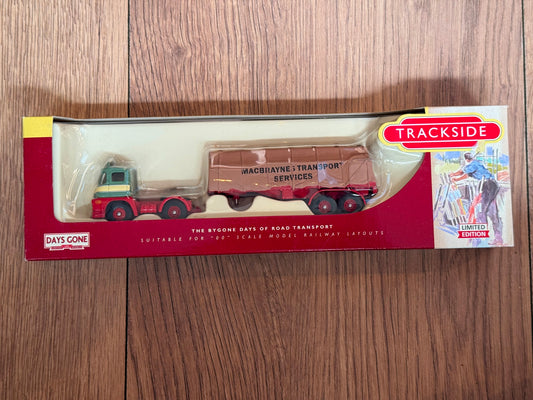 Lledo Trackside OO Gauge 1:76 Foden S21 Sheeted Trailer  - Macbrayne's Transport