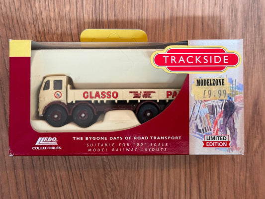 Trackside OO Gauge 1:76 DG176015 Leyland 8 Wheel Glasso Paint Lorry. BNIB