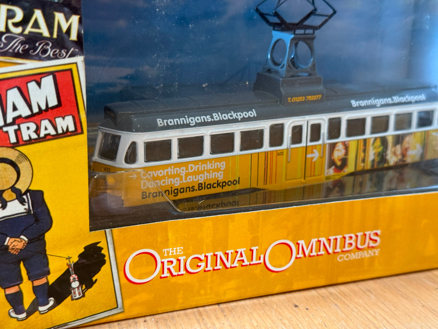 Corgi Original Omnibus 44007 1:76 Blackpool Brush Railcoach - Brannigans BNIB