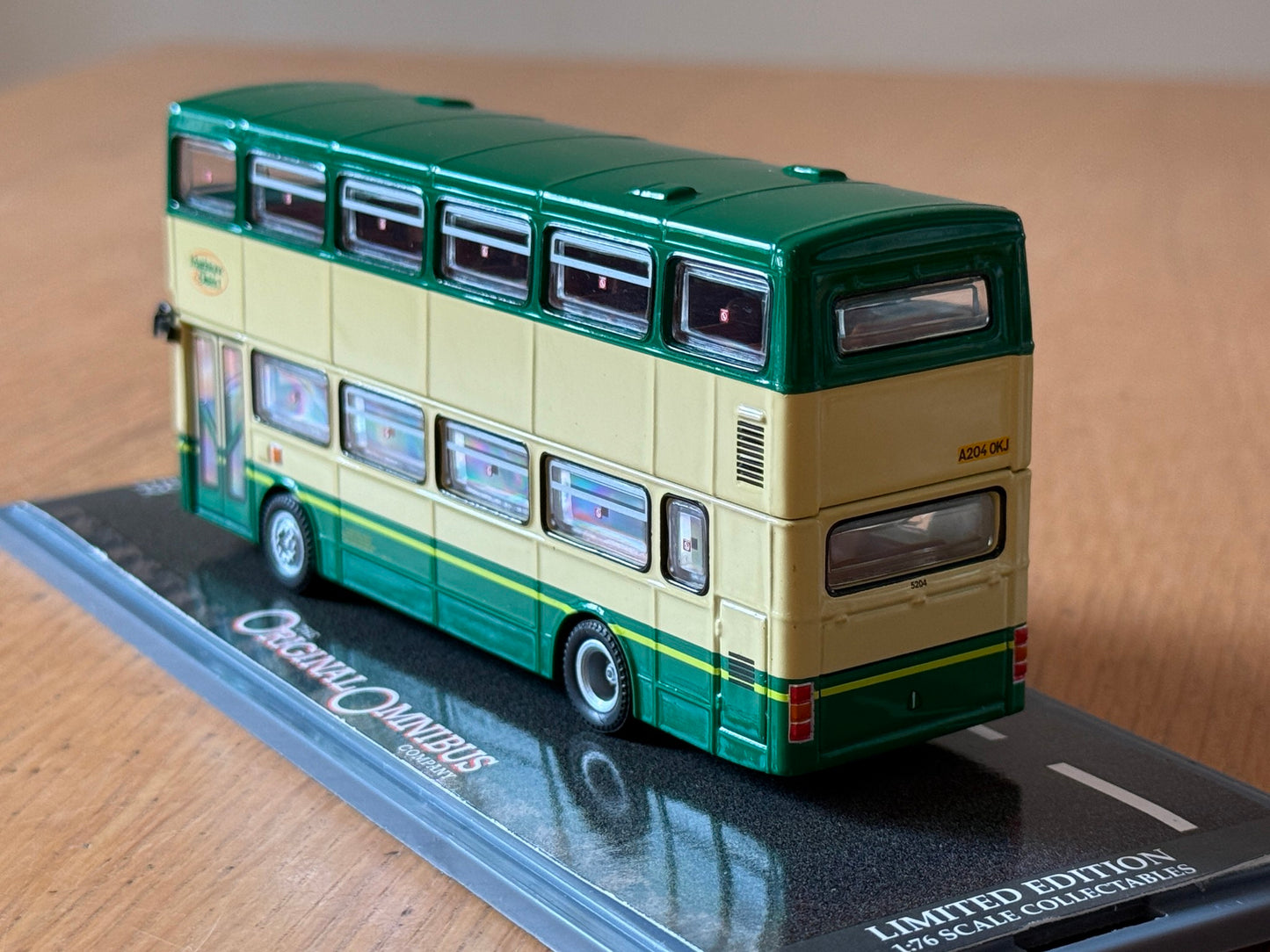 Original Omnibus OM45111 MCW Metrobus Mk1 Single Door Maidstone & District