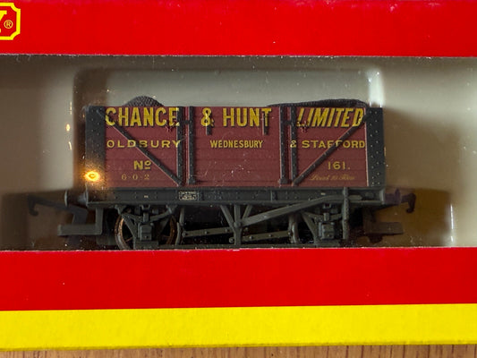 Hornby OO Gauge R6211A 7 Plank Wagon - Chance & Hunt Weath BNIB