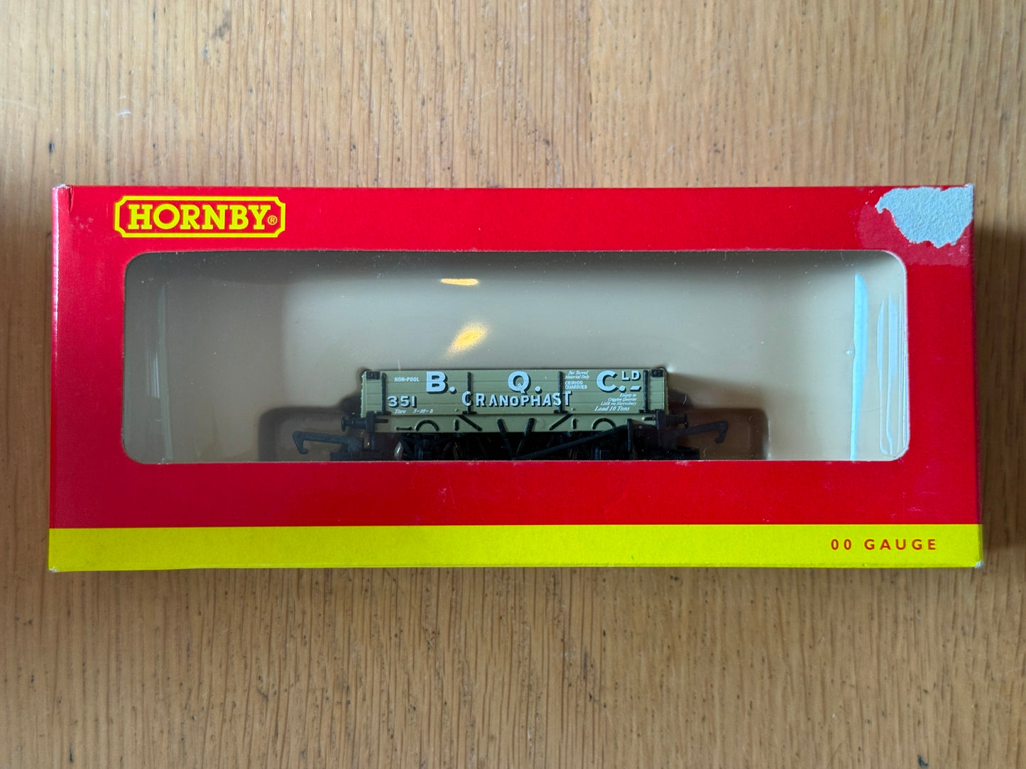 Hornby OO Gauge R6281 3 Plank open Wagon 351 BQC Ltd Cranophast BNIB