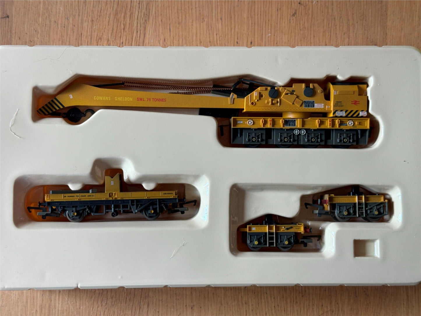 Hornby OO Gauge Hornby R6204 75 Ton Breakdown Crane "ADB 141"  BNIB