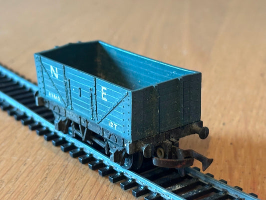 Triang OO Gauge Railways R10 12T Open Wagon - slightly warped