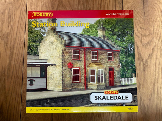 Hornby Skaledale OO Gauge Building - Station Building BNIB