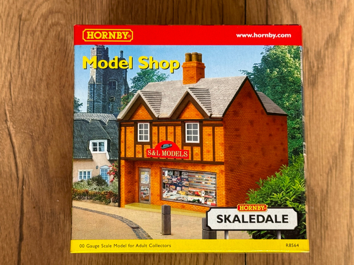 Hornby Skaledale OO Gauge Building - Model Shop BNIB