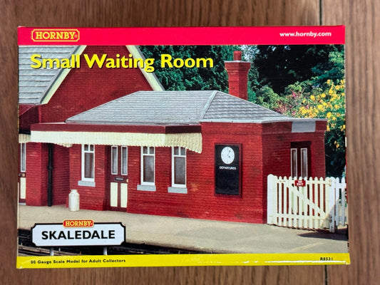 Hornby Skaledale OO Gauge Building - Small Waiting Room BNIB