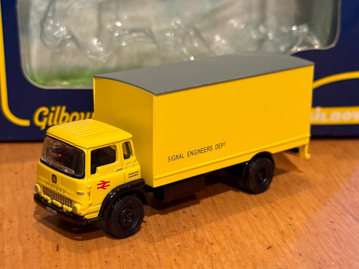 Gilbow Railway Collection - 99644 Bedford TK Box Van British Railways 1:76