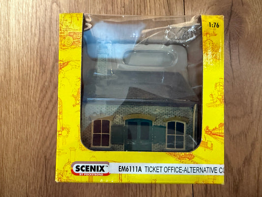 Scenix OO Gauge Buildings - Semi-Detached Houses. BNIB