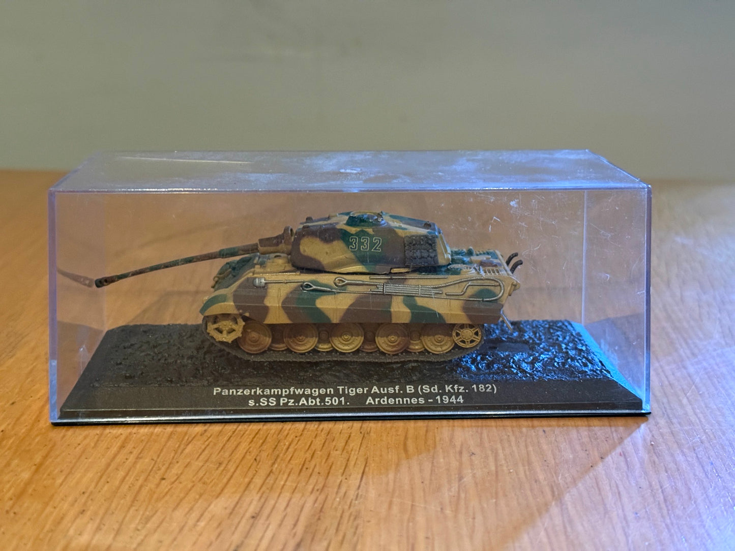 DeAgostini Combat Tanks Collection - Panzerkampfwagen Tiger Ausf. B (1944)