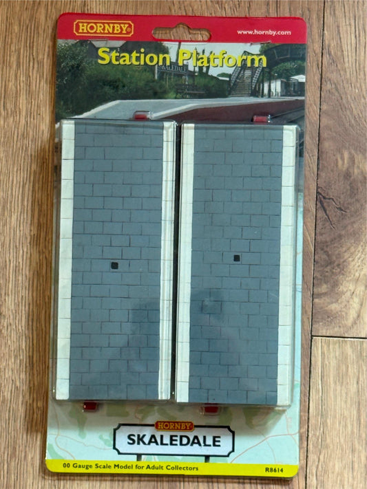 Hornby Skaledale OO Gauge - Station Platform BNIB