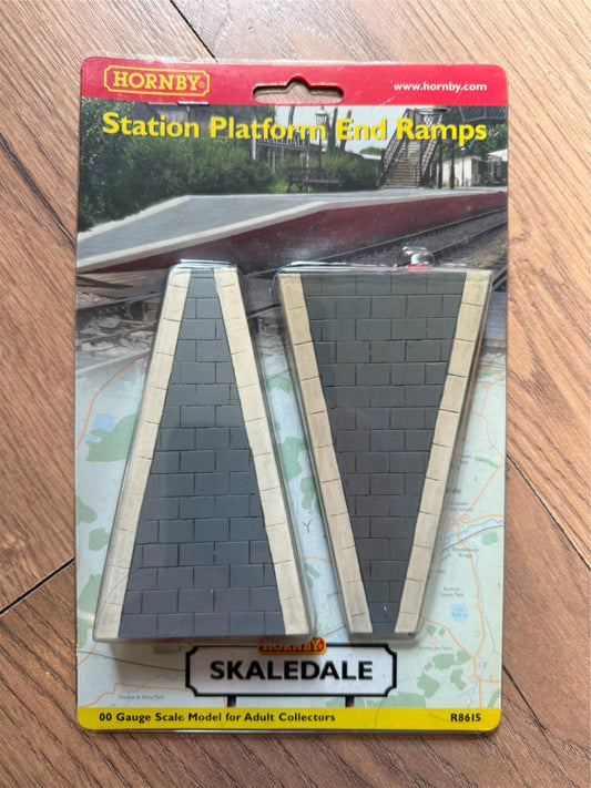 Hornby Skaledale OO Gauge - Station Platform End Ramps BNIB