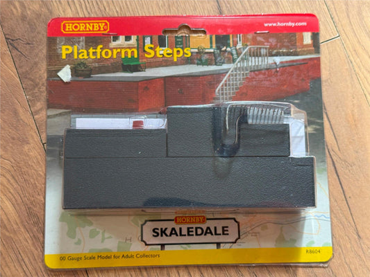 Hornby Skaledale OO Gauge - Platform Steps BNIB
