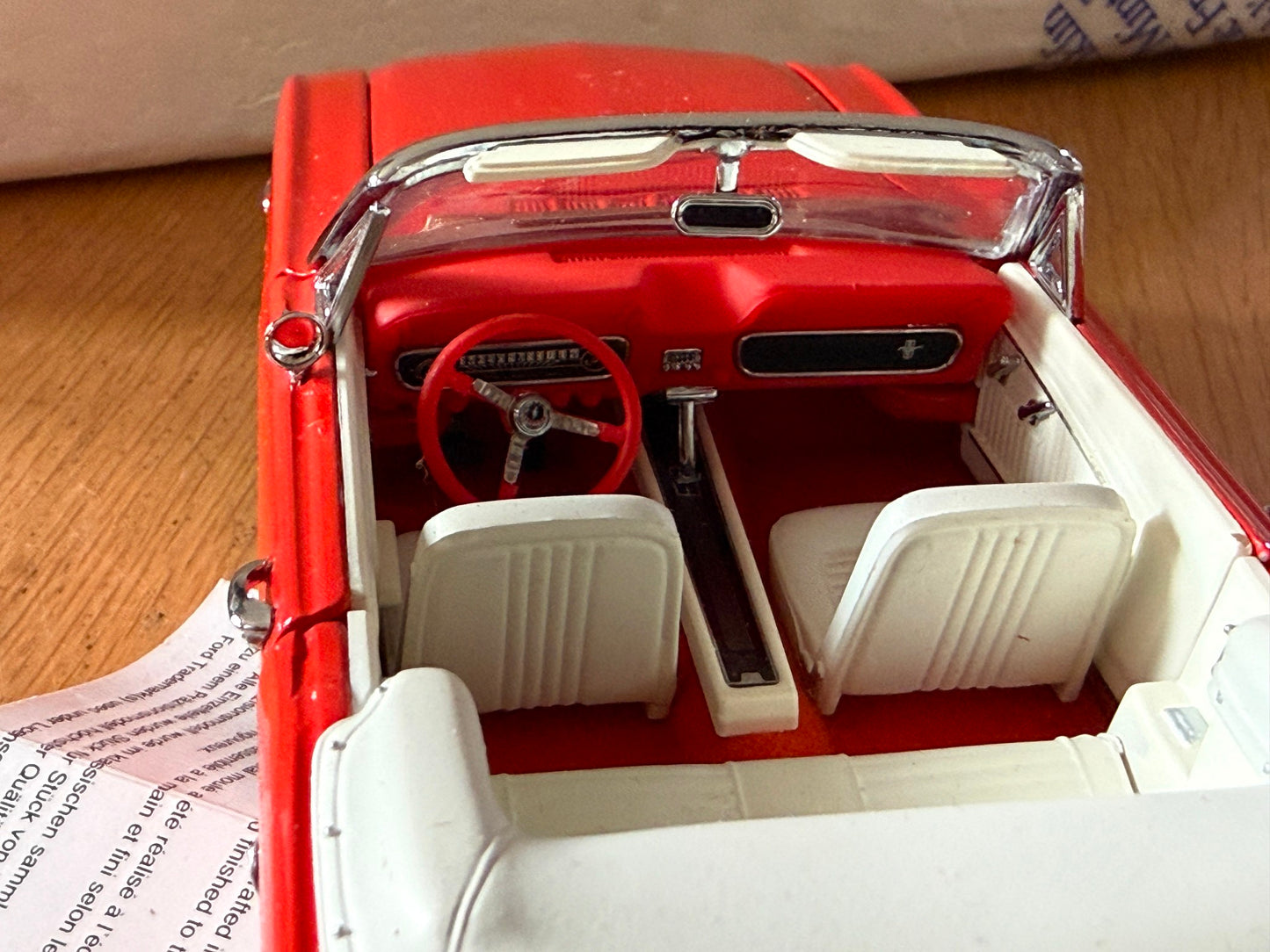 Franklin Mint: 1:24 1964 Ford Mustang Convertible