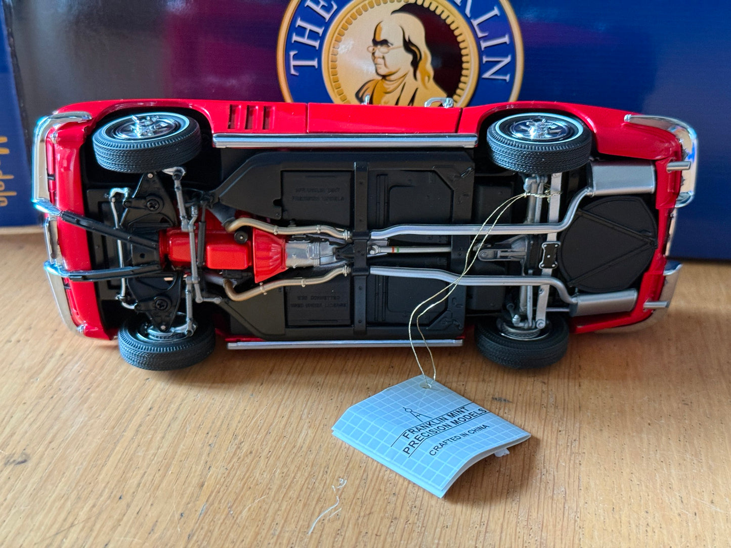 Franklin Mint: 1:24 1965 Corvette Sting Ray Coupe 396 CID (Rare Model)