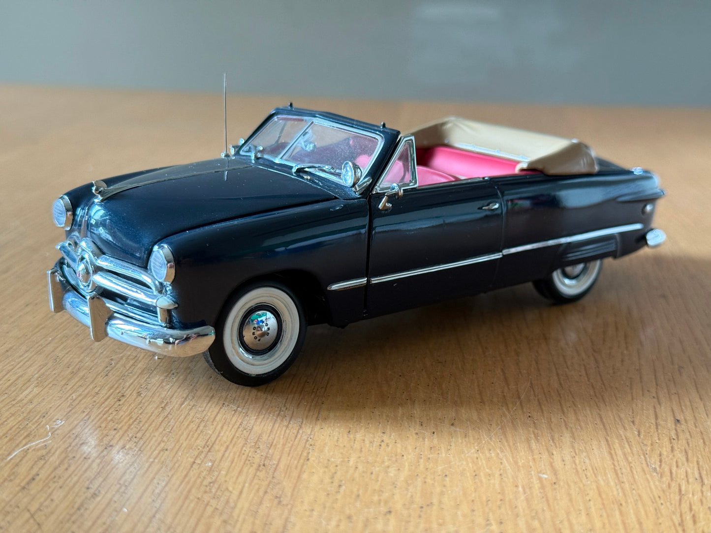 Franklin Mint: 1949 Ford Mercury Club Convertible