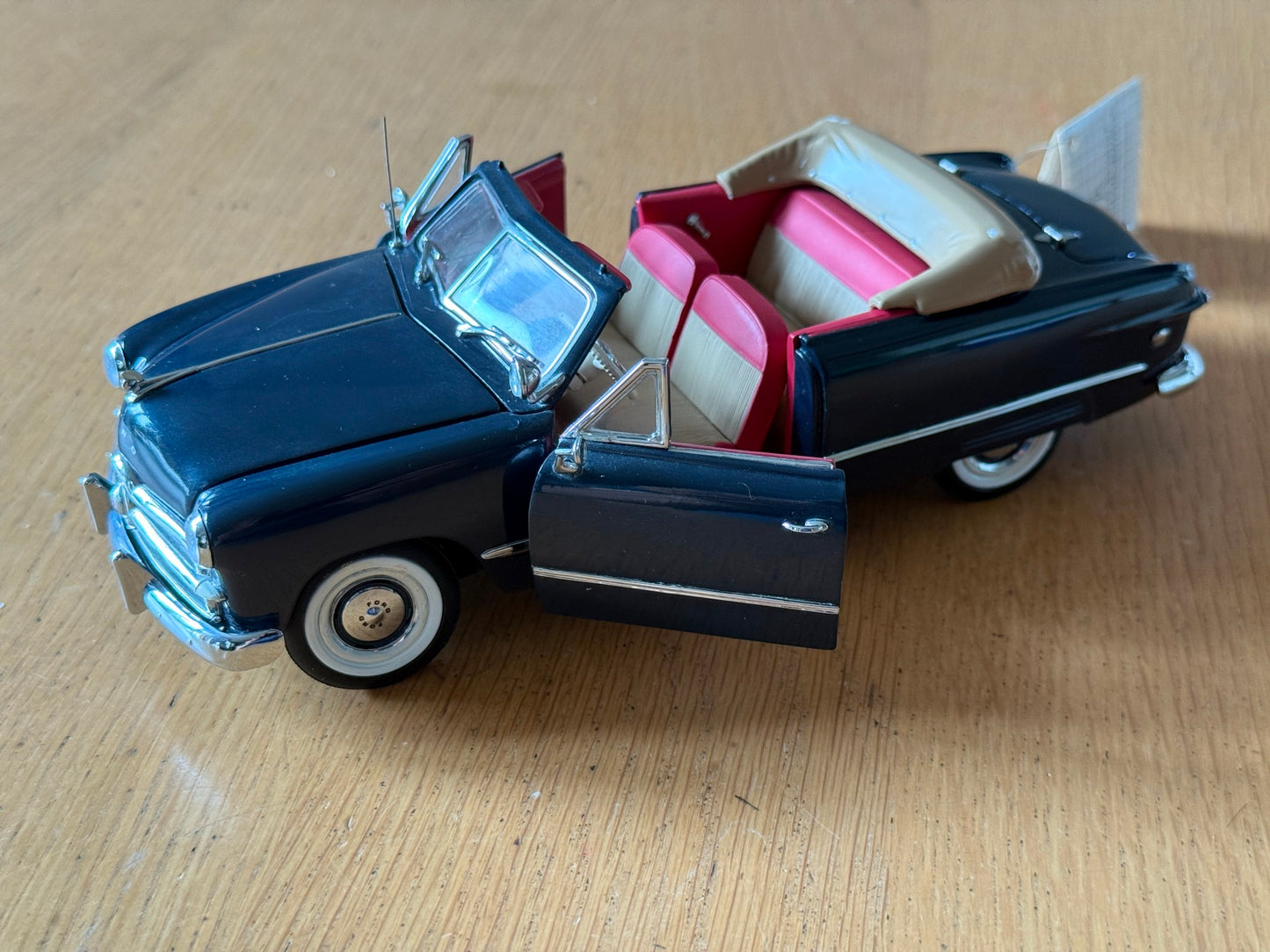 Franklin Mint: 1949 Ford Mercury Club Convertible
