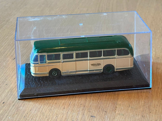 Corgi OO Gauge Original Omnibus Beadle Integral Maidstone & District.