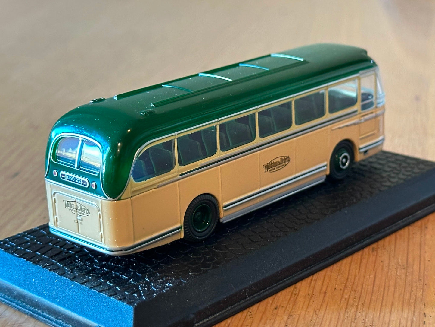 Corgi OO Gauge Original Omnibus Beadle Integral Maidstone & District.
