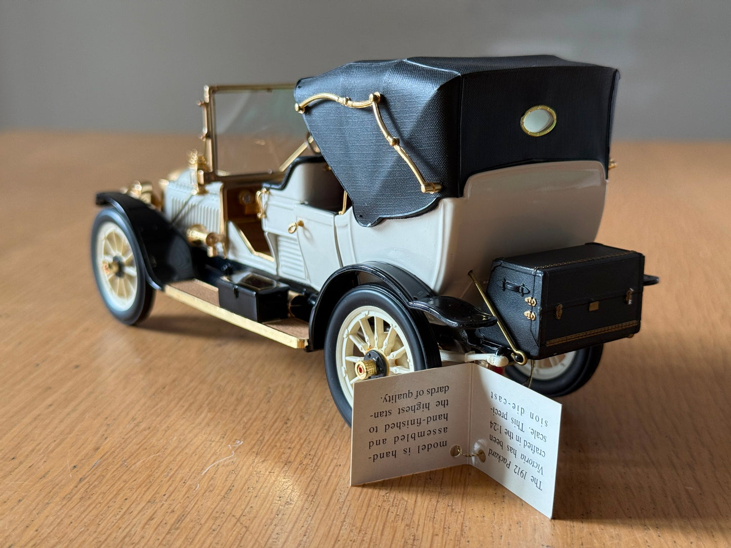 Franklin Mint:1:24 1912,Packard Victoria (see listing - damaged wingmirror)