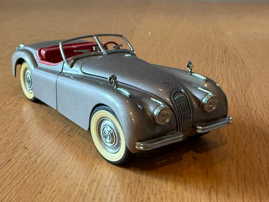 Franklin Mint: 1:24 1949 Jaguar XK120