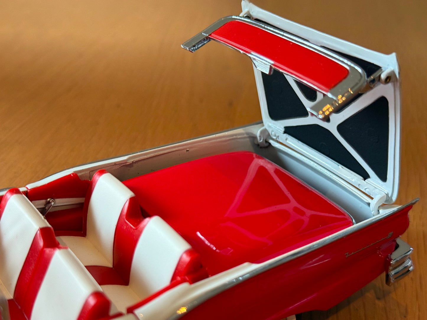 Franklin Mint: 1:24 1957 Ford Skyliner