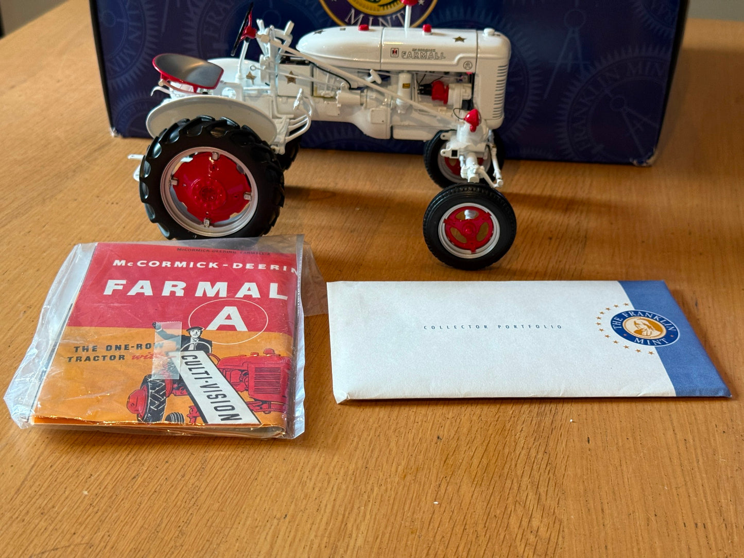 Franklin Mint: Farmall Model A Farm Tractor. Rare White Model. MIB.