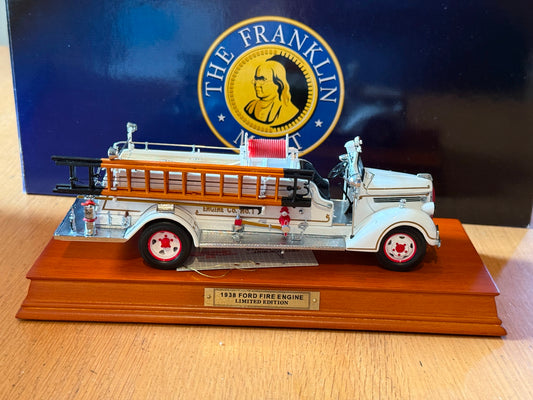 Franklin Mint: 1938 Ford Fire Engine