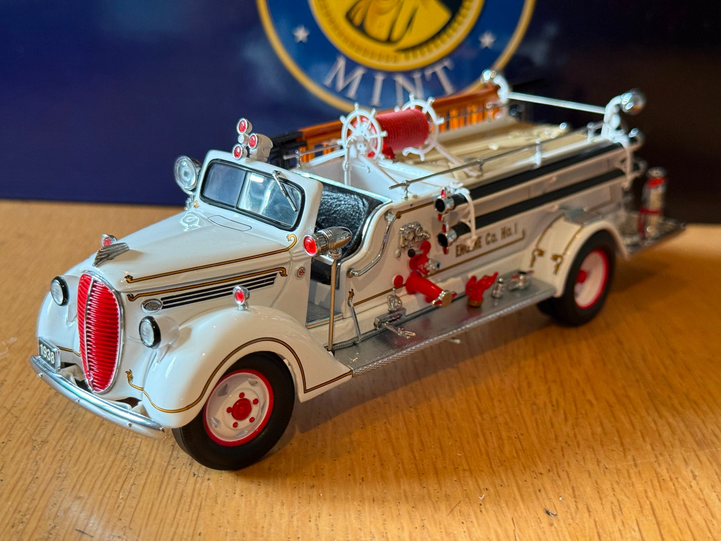 Franklin Mint: 1938 Ford Fire Engine