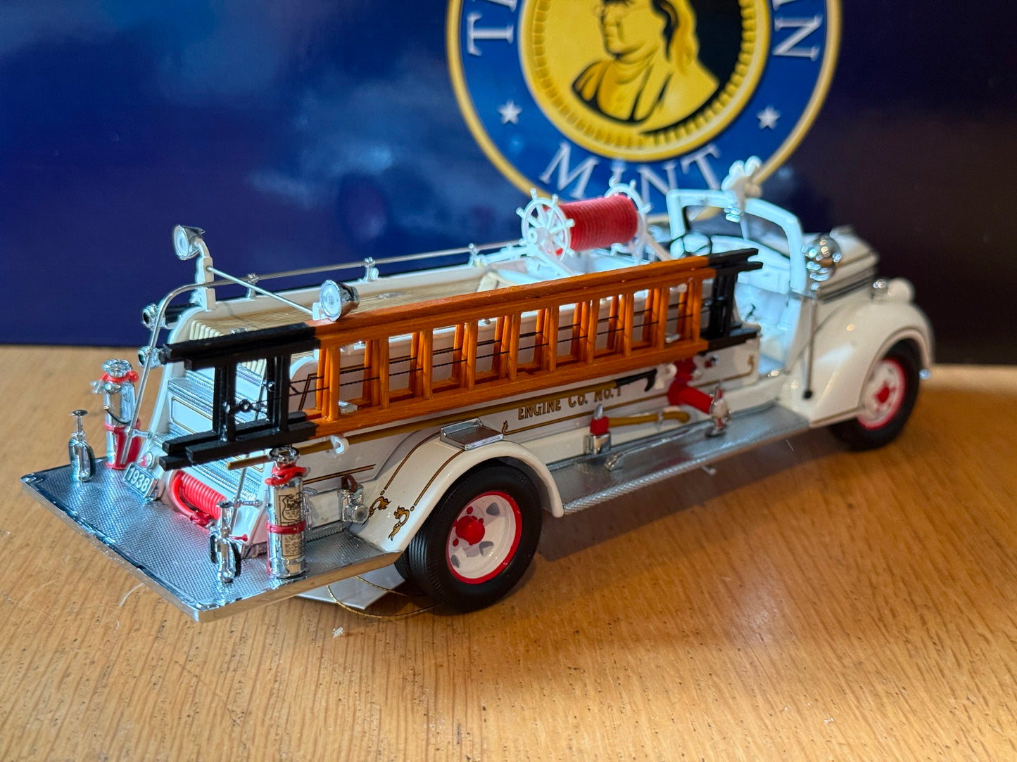Franklin Mint: 1938 Ford Fire Engine