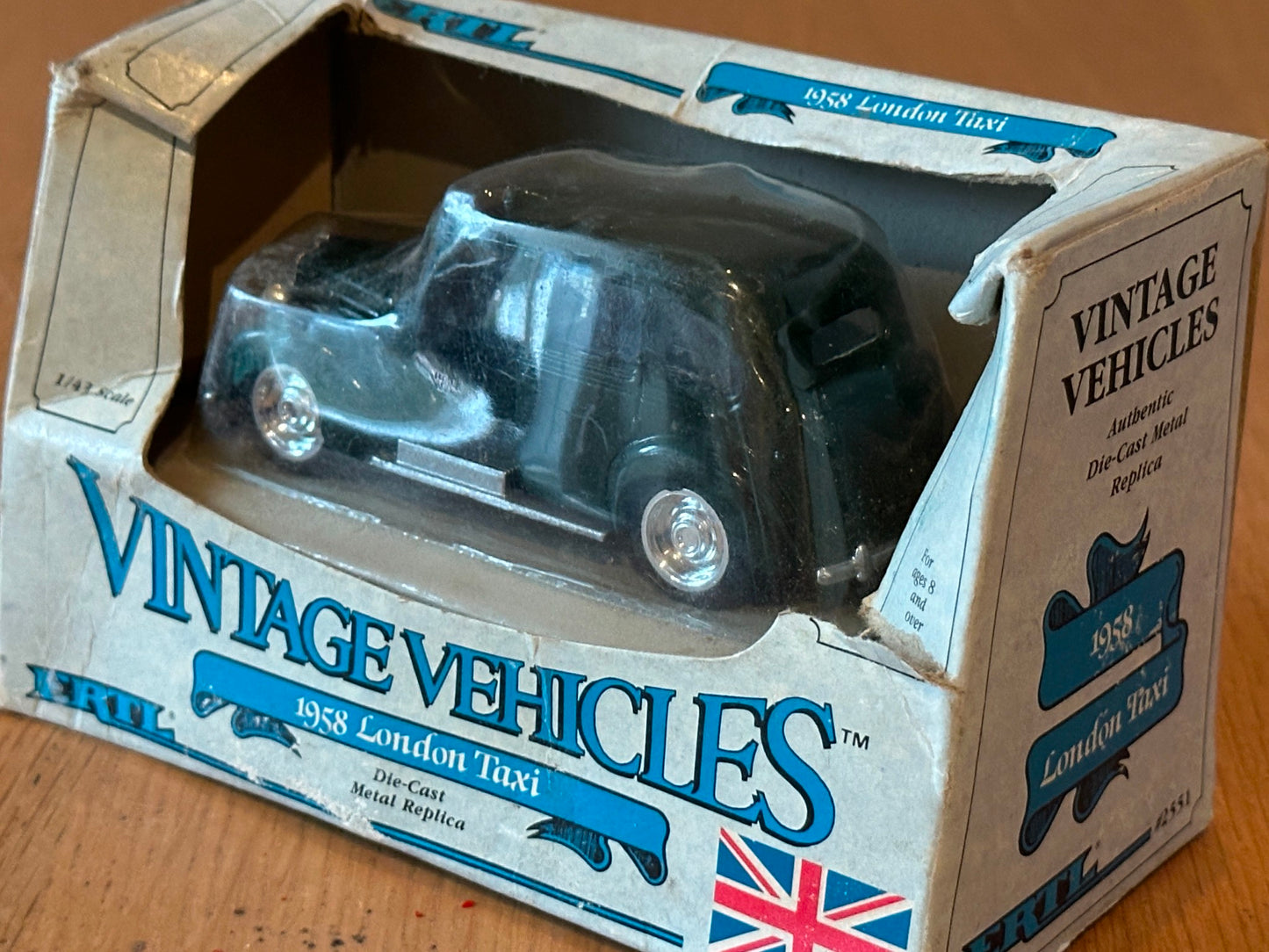 Ertl Vintage Vehicles - London Taxi. 1:43 - Sealed Box.