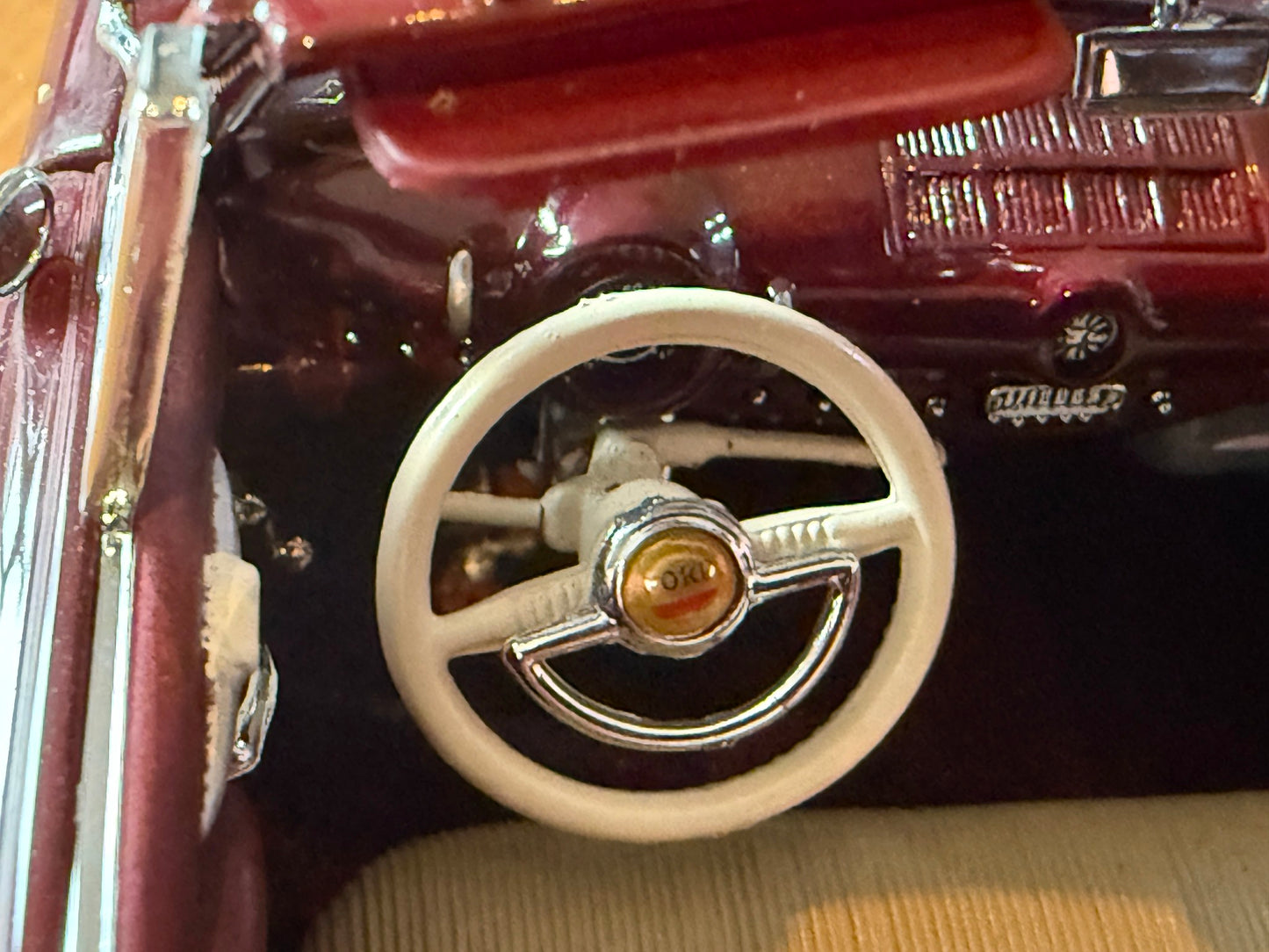 Franklin Mint: 1:24 1949 Ford Custom Convertible (slightly damaged) - Rare model