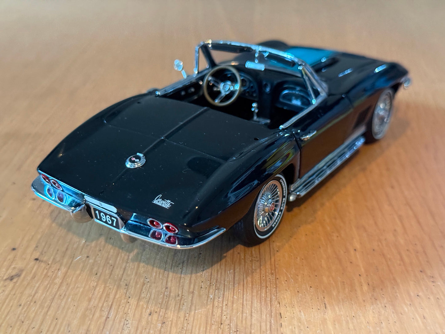 Franklin Mint: 1:24 1967 Corvette Stingray