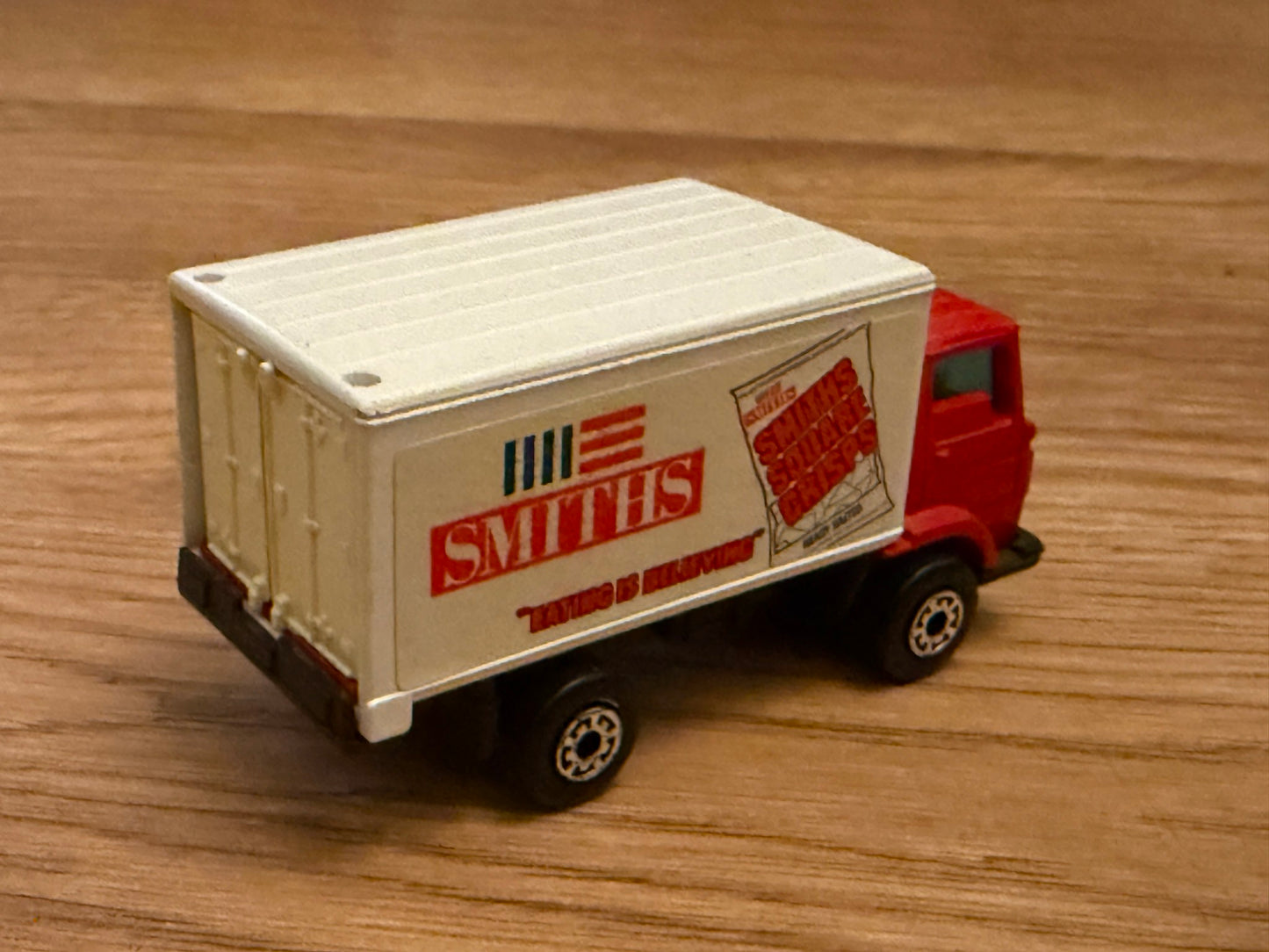Matchbox Diecast - Dodge Box Van - Smith's Crisps