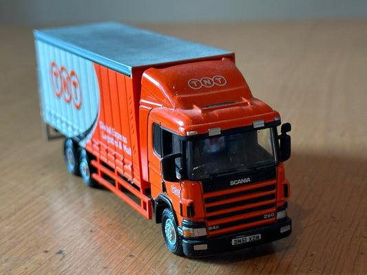 Oxford Diecast OO Gauge Scania 94 6 Wheel Curtainside TNT. Ex Layout.