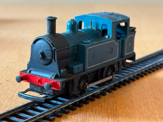 Triang OO Gauge "Nellie"0-4-0. - No 7. Very playworn. Tested working.,