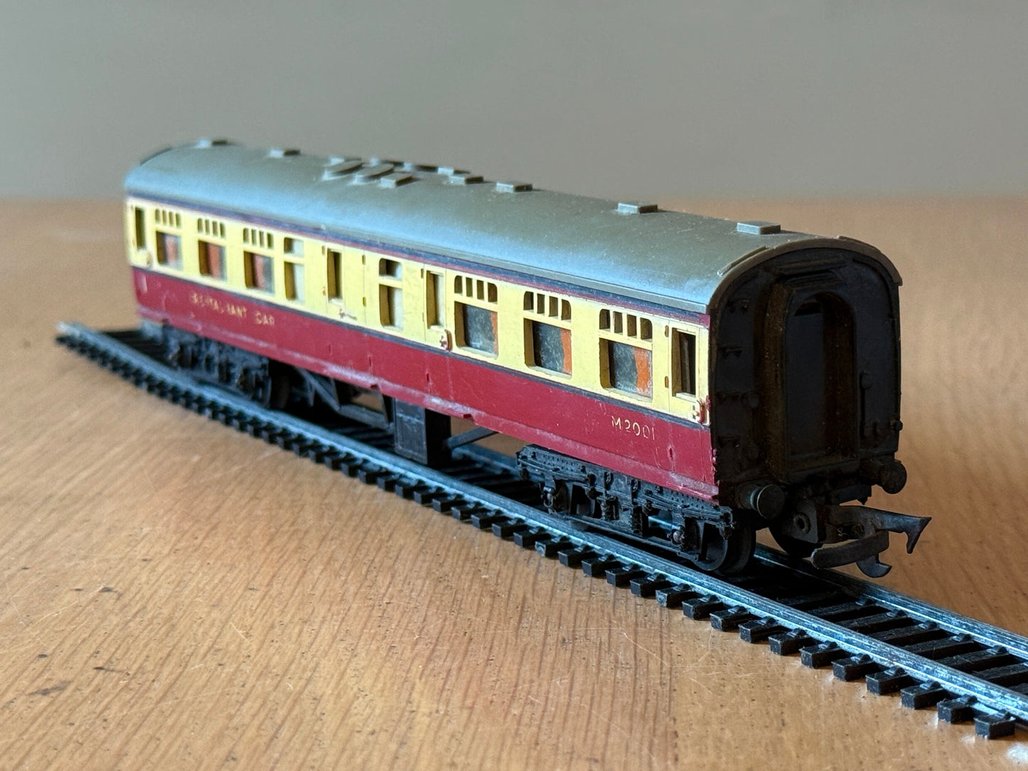 Tri-ang OO Gauge R28 M2001 Restaurant Car