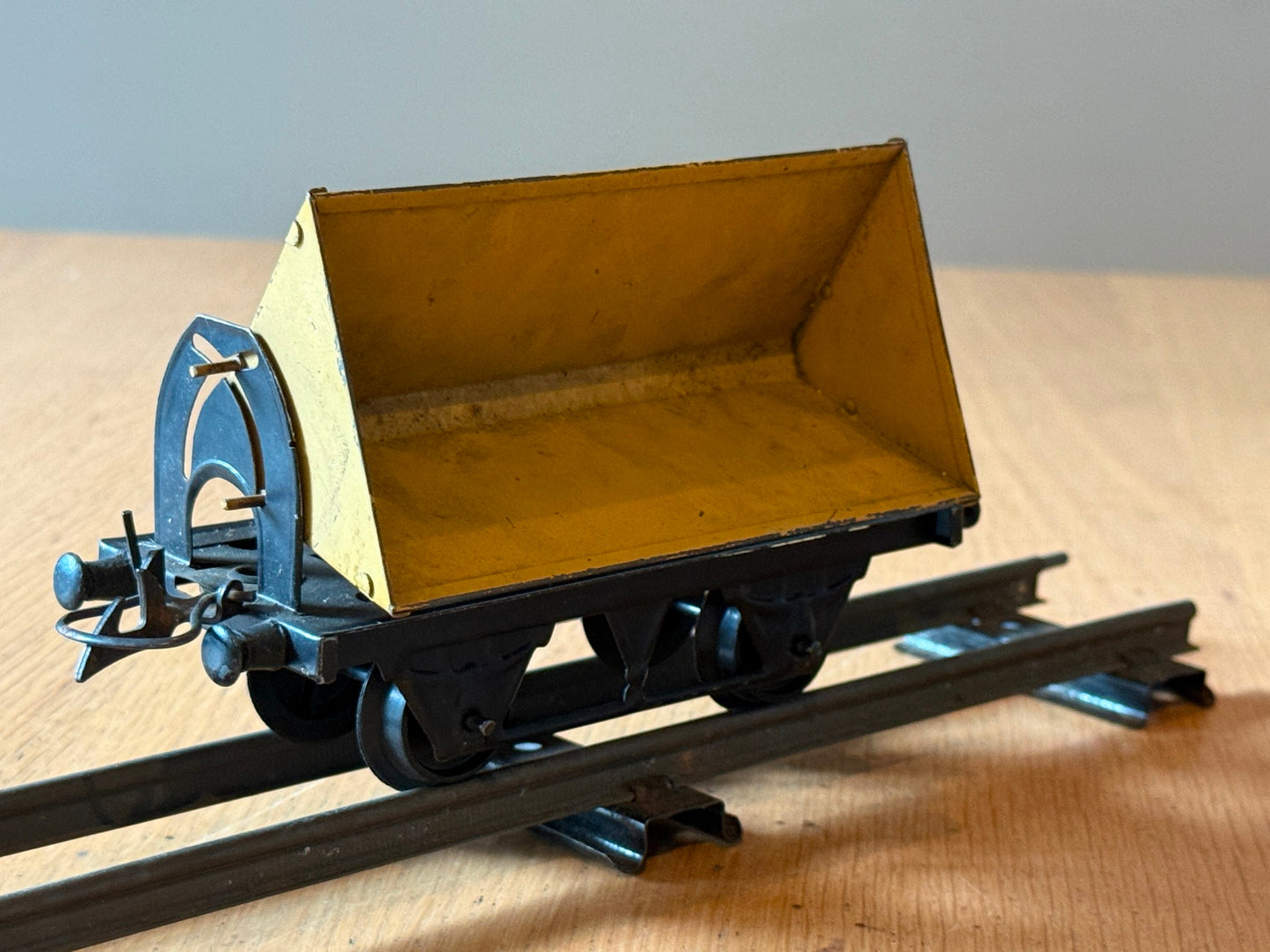 Hornby O Gauge Hornby Series No. 1 - Side Tipping Wagon - McAlpine