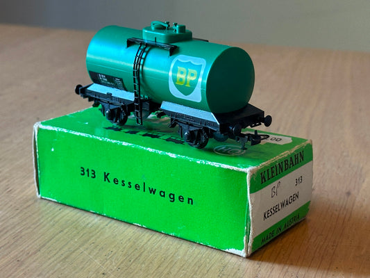 Kleinbahn 313 HO Scale ÖBB BP Tank Wagon 580-9. Boxed.