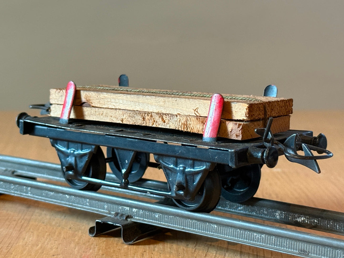 Hornby O Gauge Timber Wagon and Load