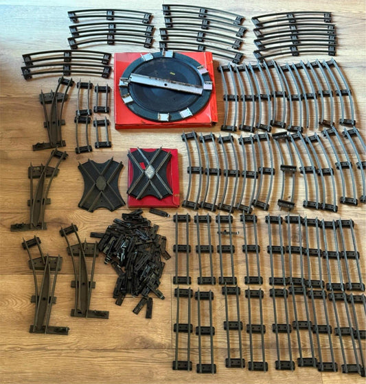 Huge lot of Hornby O Gauge Track with points, turntable, crossovers and fittings