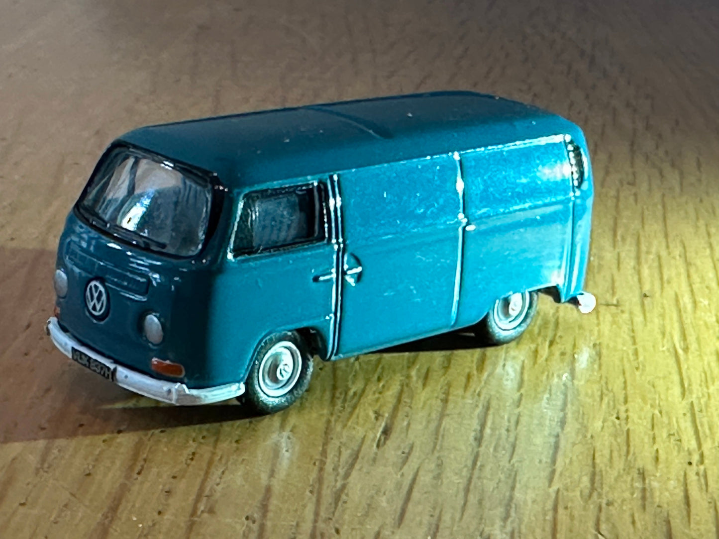 Oxford Diecast OO Gauge Regatta Blue VW T2 Van
