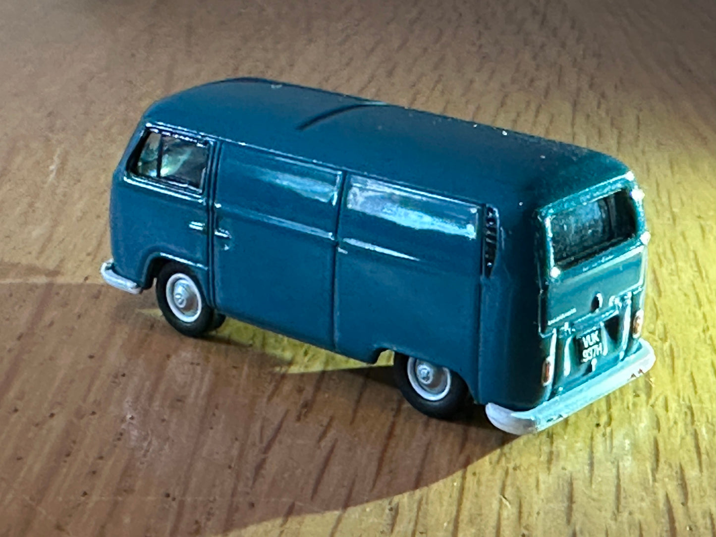 Oxford Diecast OO Gauge Regatta Blue VW T2 Van