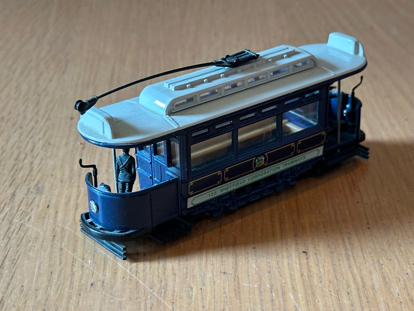 Corgi Tramlines OO Gauge 1:76 C990/2 Sheffield Corporation