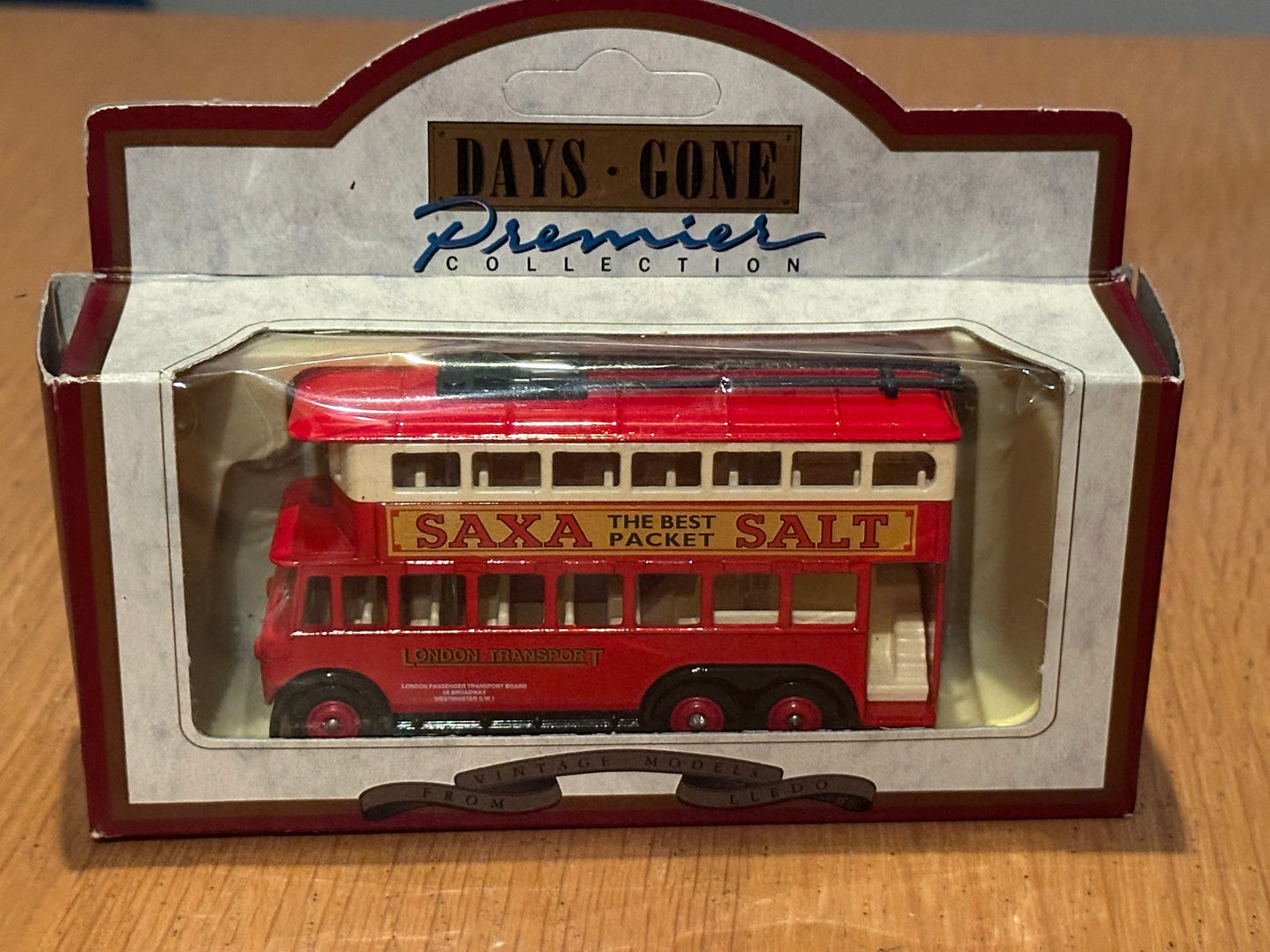 Days Gone Premier - 41006 Saxa Salt 1928 Karrier E6 Trolley Bus