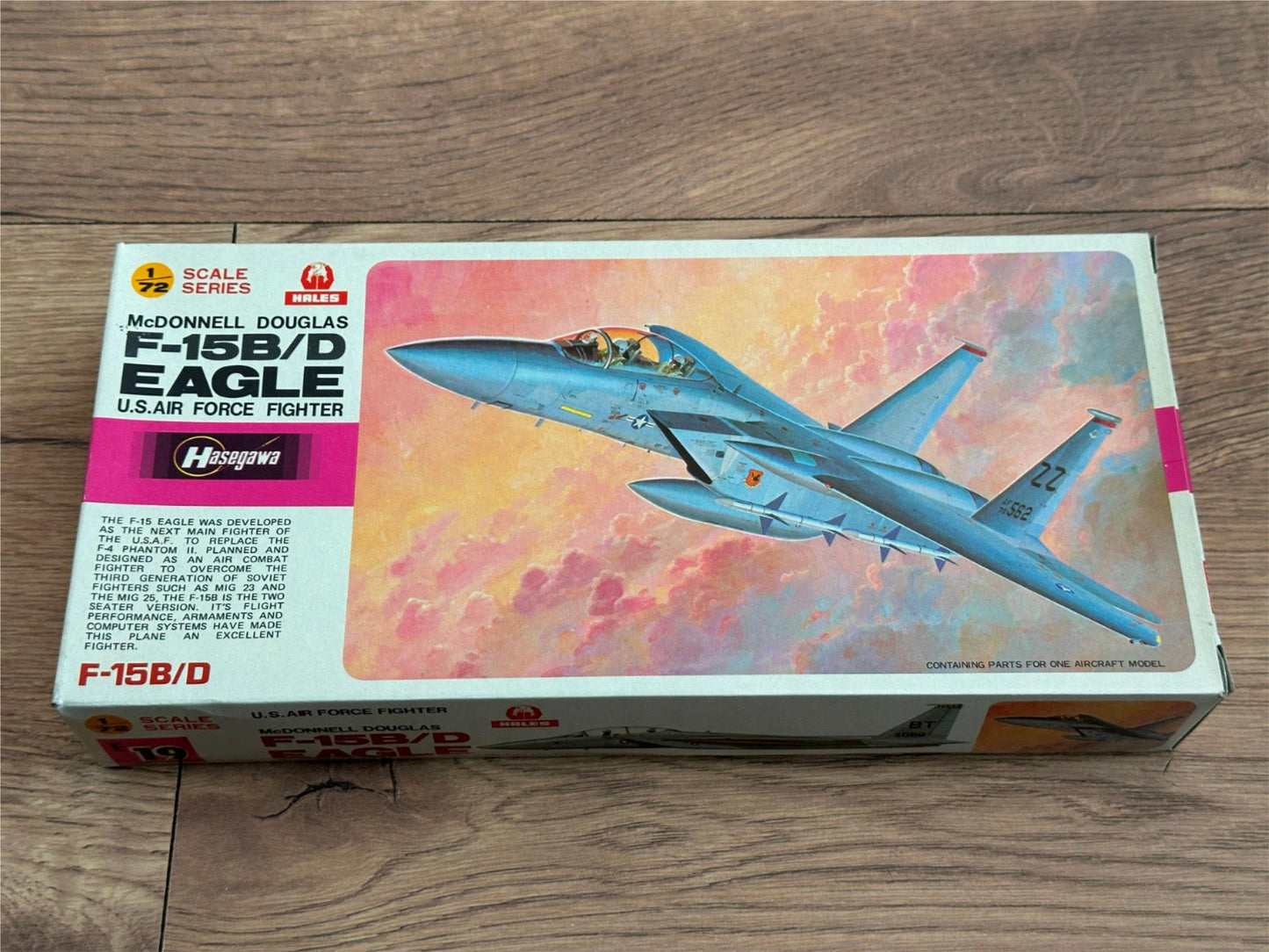 Hasegawa Model Aircraft Kit  - 1:72 McDonnell Douglas F15-B/D Eagle